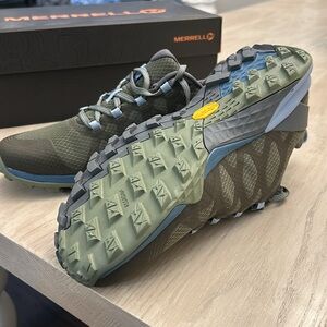 Merrell Hiking Shoes Size 9.5 M